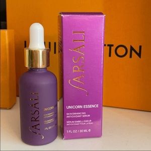 Farsali Unicorn Essence NWT